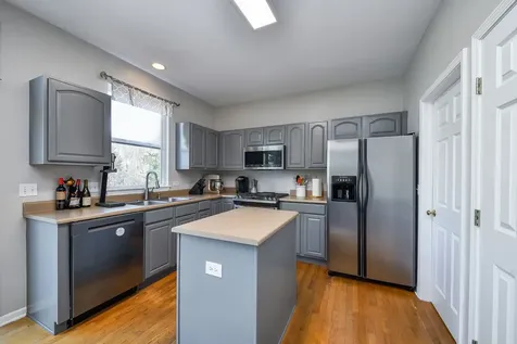 445 Kelly Avenue Yorkville IL 60560