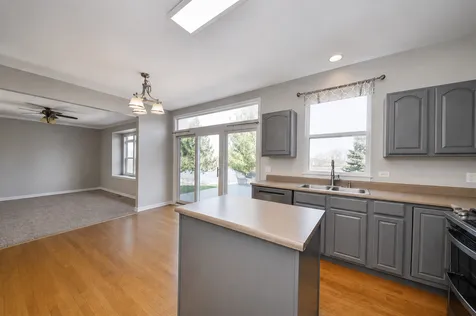 445 Kelly Avenue Yorkville IL 60560