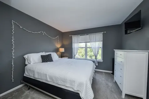 445 Kelly Avenue Yorkville IL 60560