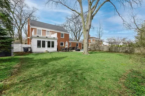 259 Cornell Avenue Des Plaines IL 60016