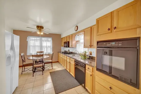 16027 Ashland Avenue Harvey IL 60426