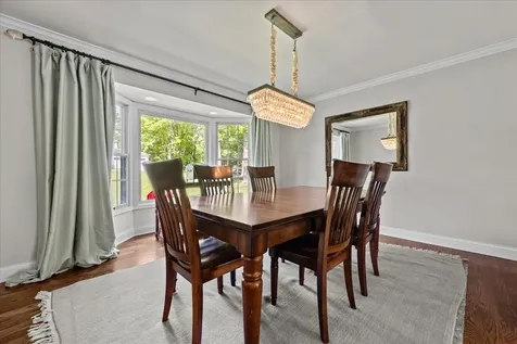 280 Hickory Court Lake Bluff IL 60044