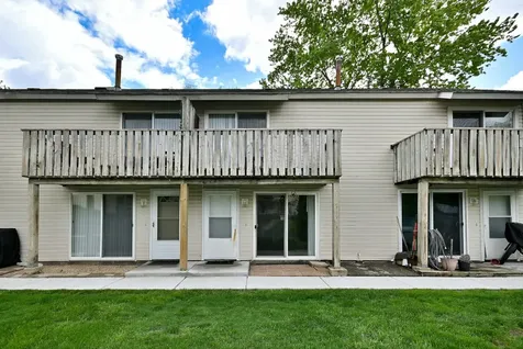 128 1/2 Cora Avenue Fox Lake IL 60020