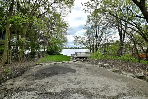 128 1/2 Cora Avenue Fox Lake IL 60020