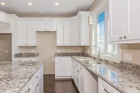 6941 Cambria Cove Lakewood IL 60014