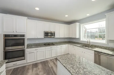 2868 Liberty Lakes Boulevard Wauconda IL 60084