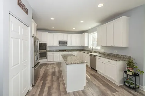 2868 Liberty Lakes Boulevard Wauconda IL 60084