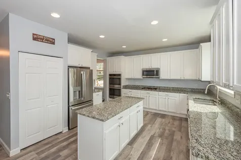 2868 Liberty Lakes Boulevard Wauconda IL 60084