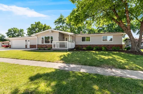 211 Indian Oaks Drive Minooka IL 60447