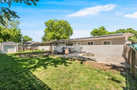 211 Indian Oaks Drive Minooka IL 60447