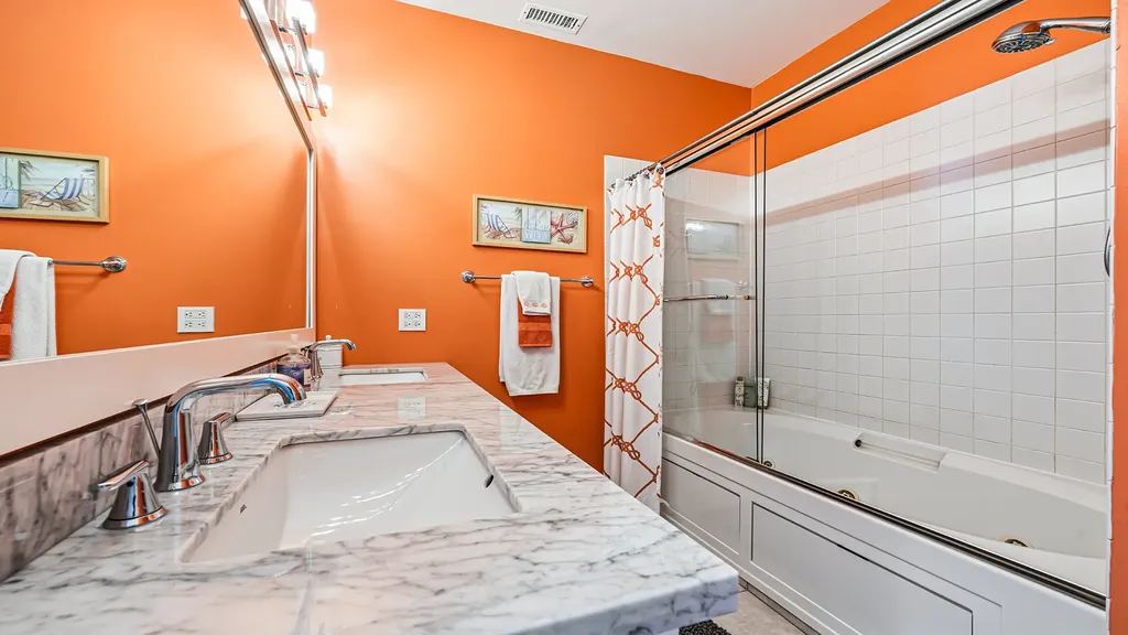 2733 North Lincoln Avenue Chicago IL 60614