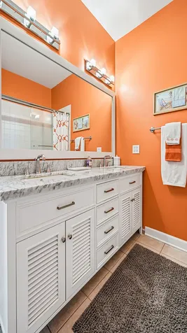 2733 North Lincoln Avenue Chicago IL 60614