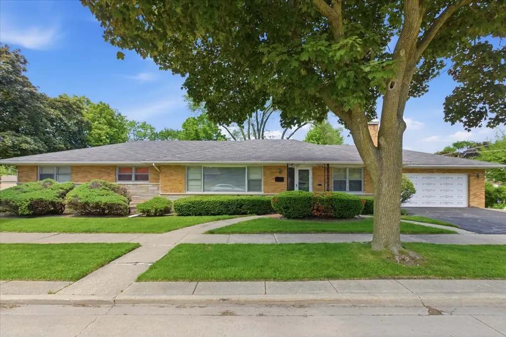 3620 Crain Street Skokie IL 60076