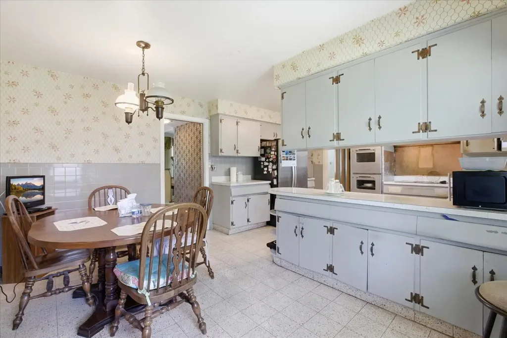 3620 Crain Street Skokie IL 60076