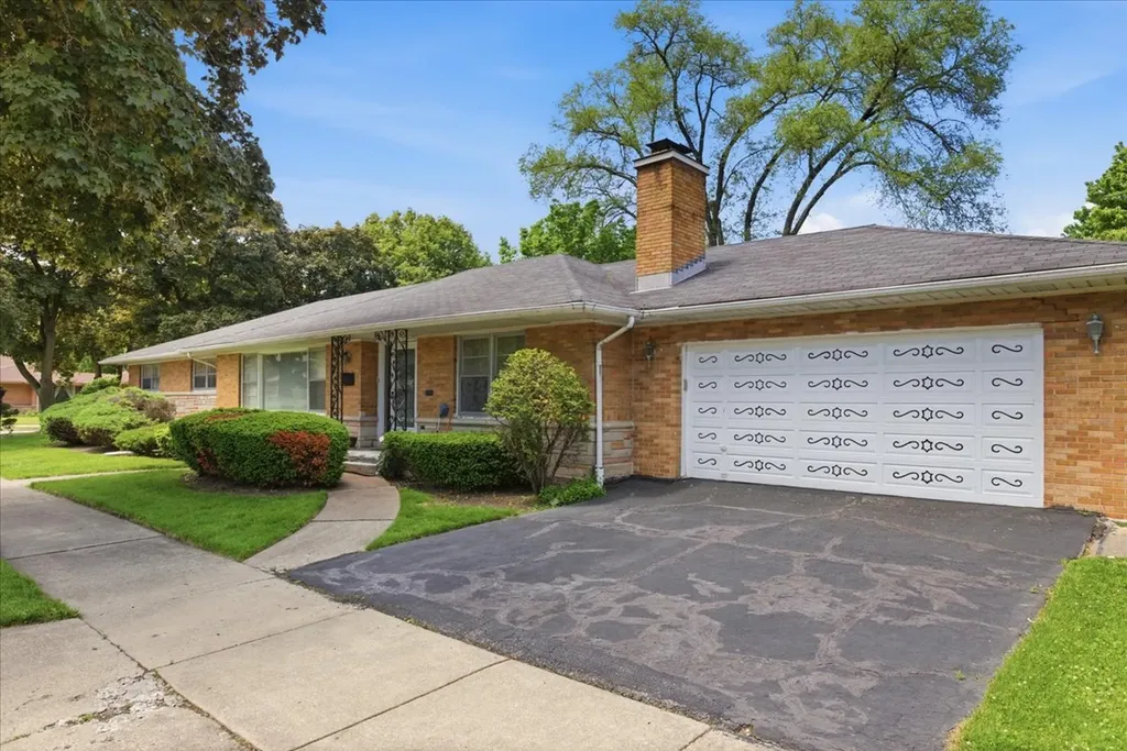3620 Crain Street Skokie IL 60076