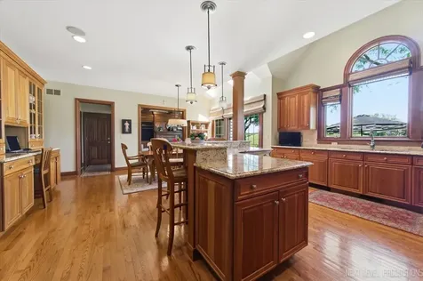 955 Harbor Town Court Geneva IL 60134