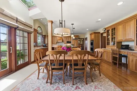955 Harbor Town Court Geneva IL 60134