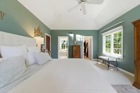 955 Harbor Town Court Geneva IL 60134
