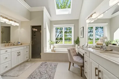 955 Harbor Town Court Geneva IL 60134