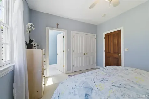 955 Harbor Town Court Geneva IL 60134