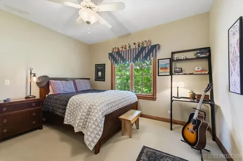 955 Harbor Town Court Geneva IL 60134