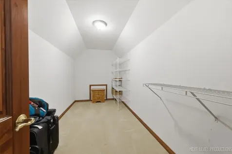955 Harbor Town Court Geneva IL 60134