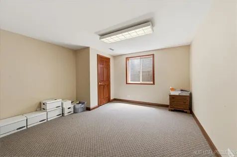 955 Harbor Town Court Geneva IL 60134