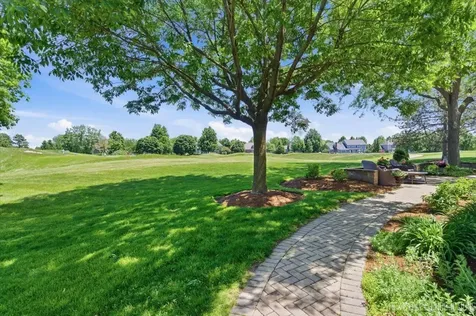955 Harbor Town Court Geneva IL 60134