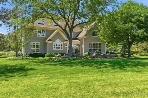955 Harbor Town Court Geneva IL 60134