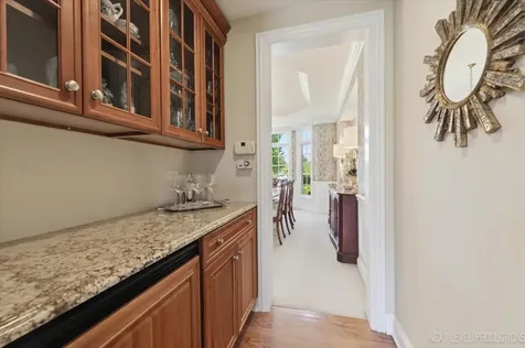 955 Harbor Town Court Geneva IL 60134