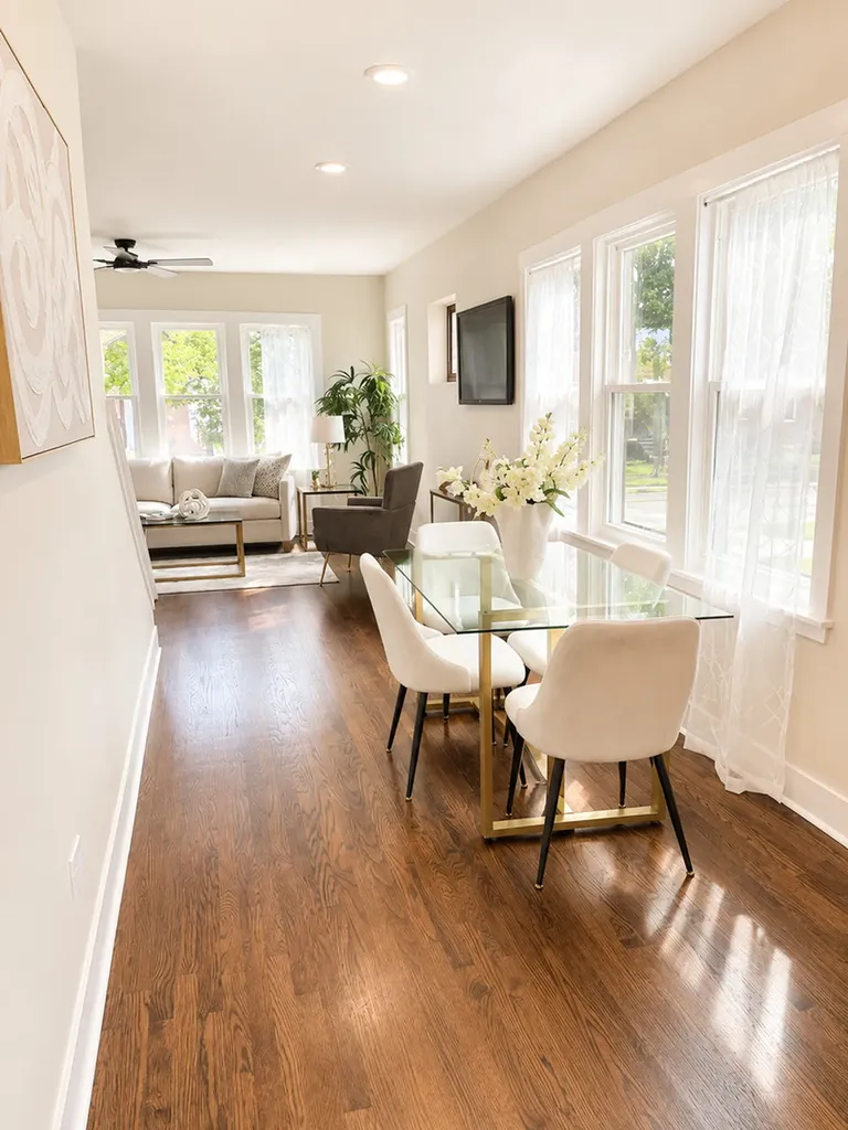 5526 North Nordica Avenue Chicago IL 60656