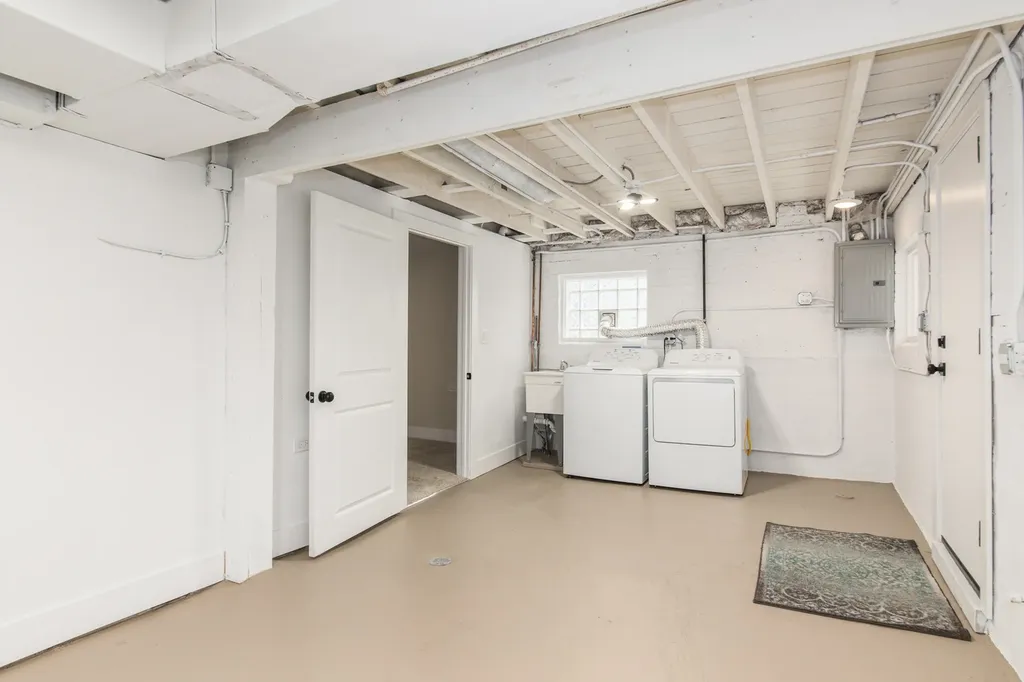 5526 North Nordica Avenue Chicago IL 60656
