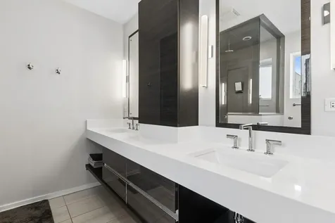 456 North Carpenter Street Chicago IL 60642