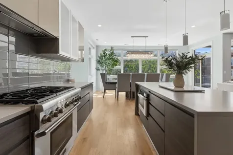 456 North Carpenter Street Chicago IL 60642