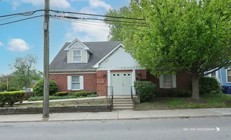 403 Grand Avenue Waukegan IL 60085