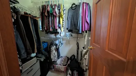 669 Lincoln Station Drive Oswego IL 60543