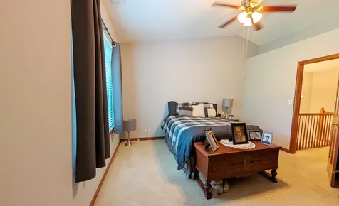 669 Lincoln Station Drive Oswego IL 60543