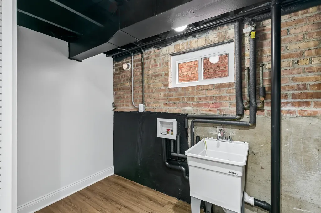 1020 West 108th Place Chicago IL 60643