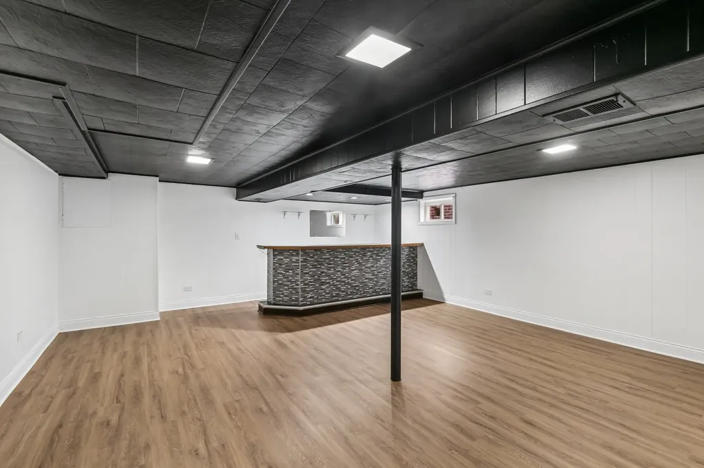 1020 West 108th Place Chicago IL 60643