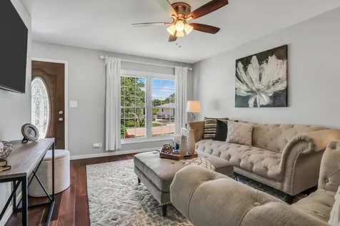 1226 Barberry Lane Round Lake Beach IL 60073