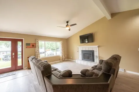 125 Cheri Lane Antioch IL 60002
