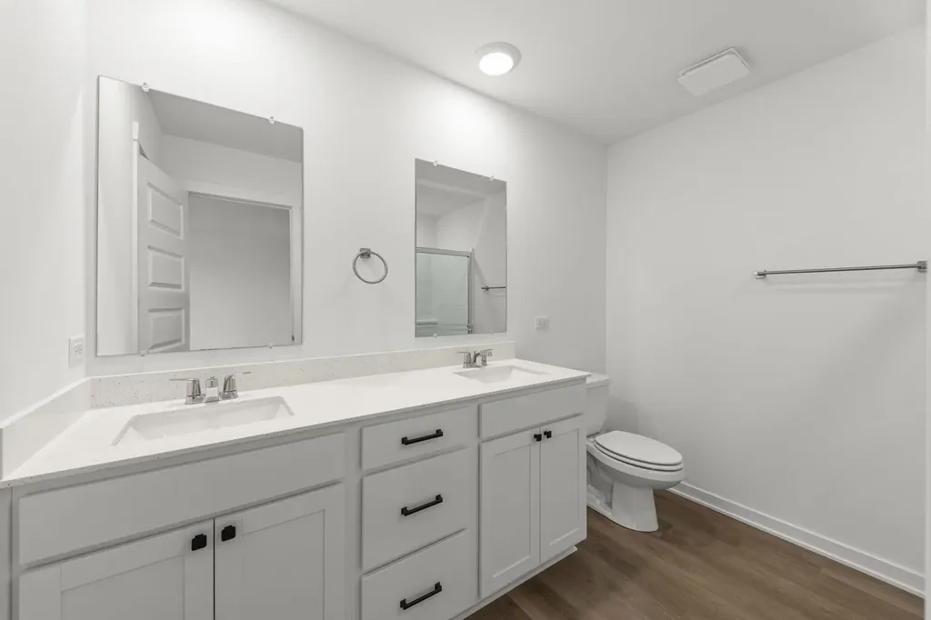 1733 Stable Lane Aurora IL 60503