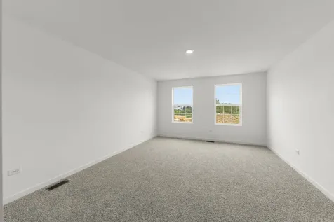 1733 Stable Lane Aurora IL 60503