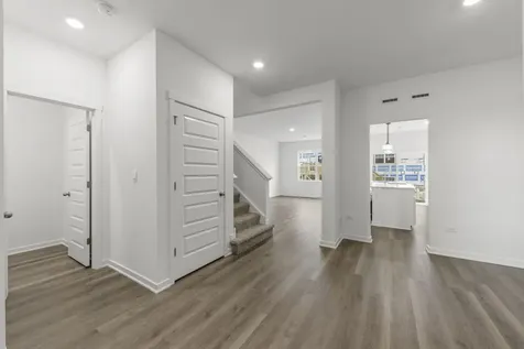 1733 Stable Lane Aurora IL 60503