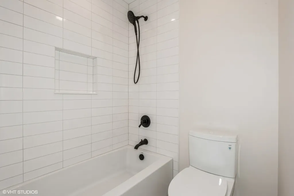 1N073 LOT 3 Farwell Street Carol Stream IL 60188