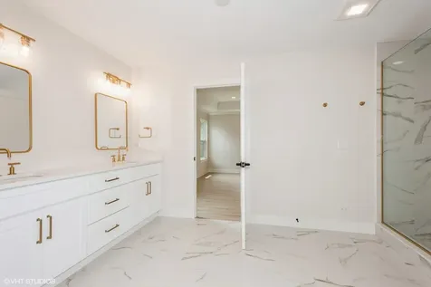 1N073 LOT 3 Farwell Street Carol Stream IL 60188