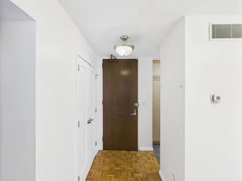 1310 North Ritchie Court Chicago IL 60610