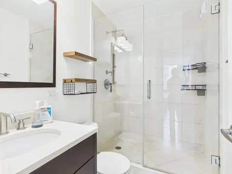 1310 North Ritchie Court Chicago IL 60610