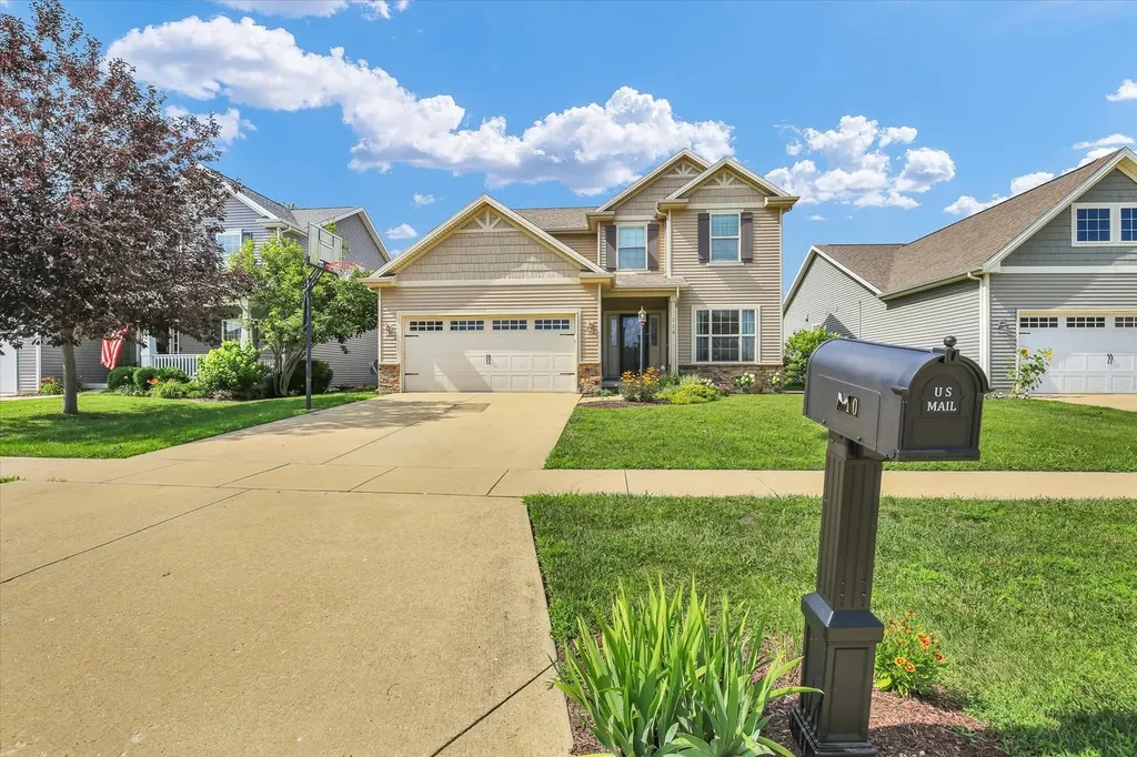 110 Blazing Star Savoy IL 61874