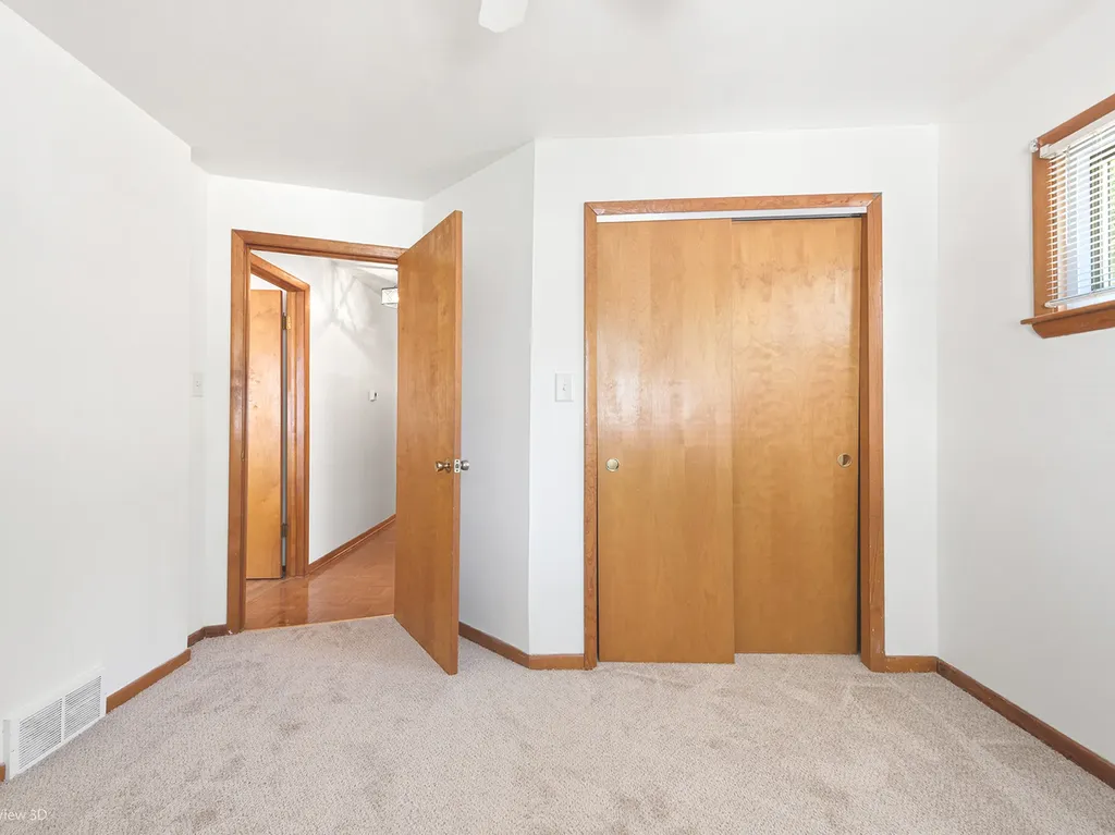 1306 East 88th Place Chicago IL 60619